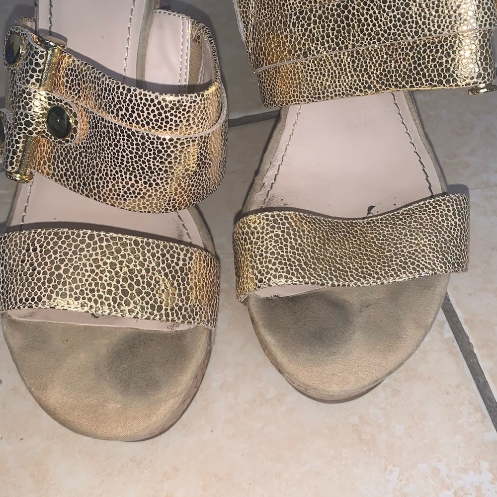 Nine West platform sandal